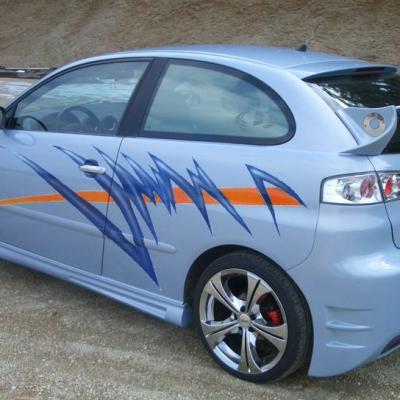 Autotribal Blau